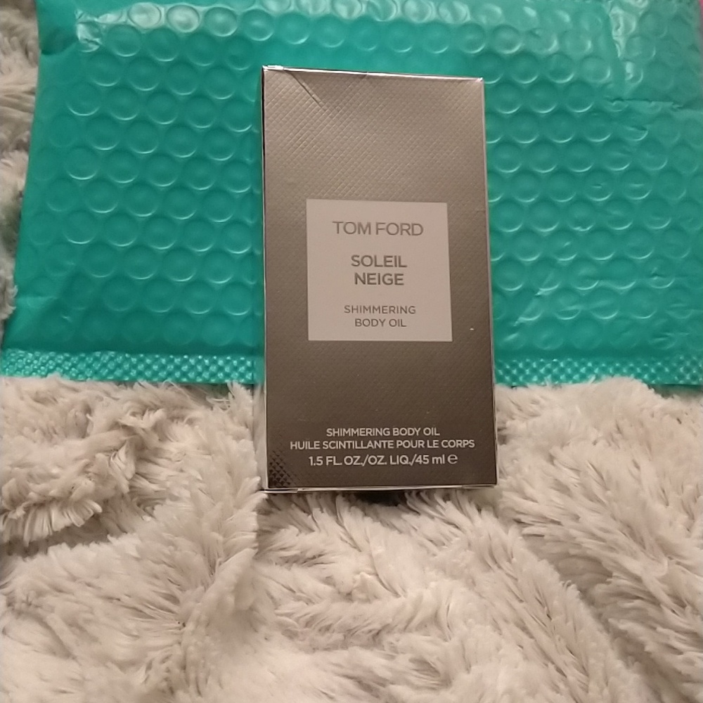 Tom Ford Soleil Neige Shimmering Body Oil  ✨NIB✨